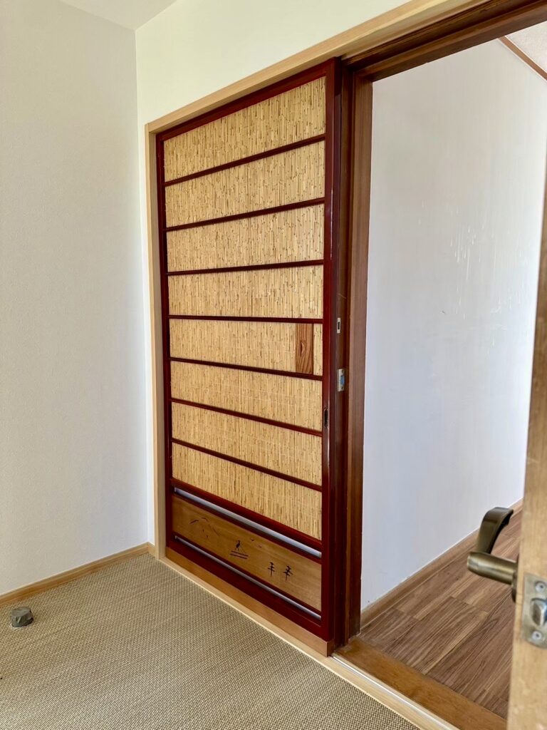 お客様が買い付けた建具を使える様に調整